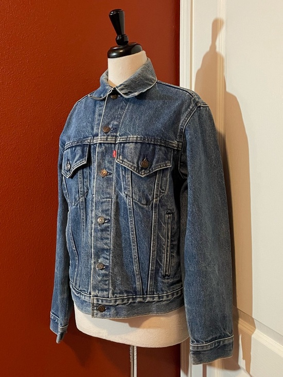 Levi's Other - Levi’s Men’s Vintage 80’s 70506- 0216 Type 3 Denim Blue Jean Sunfaded Jacket